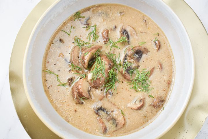 Mushroom Soup Mushroom soup with fresh cooked mushrooms, garlic, onion, and thyme in a healthy creamy broth.